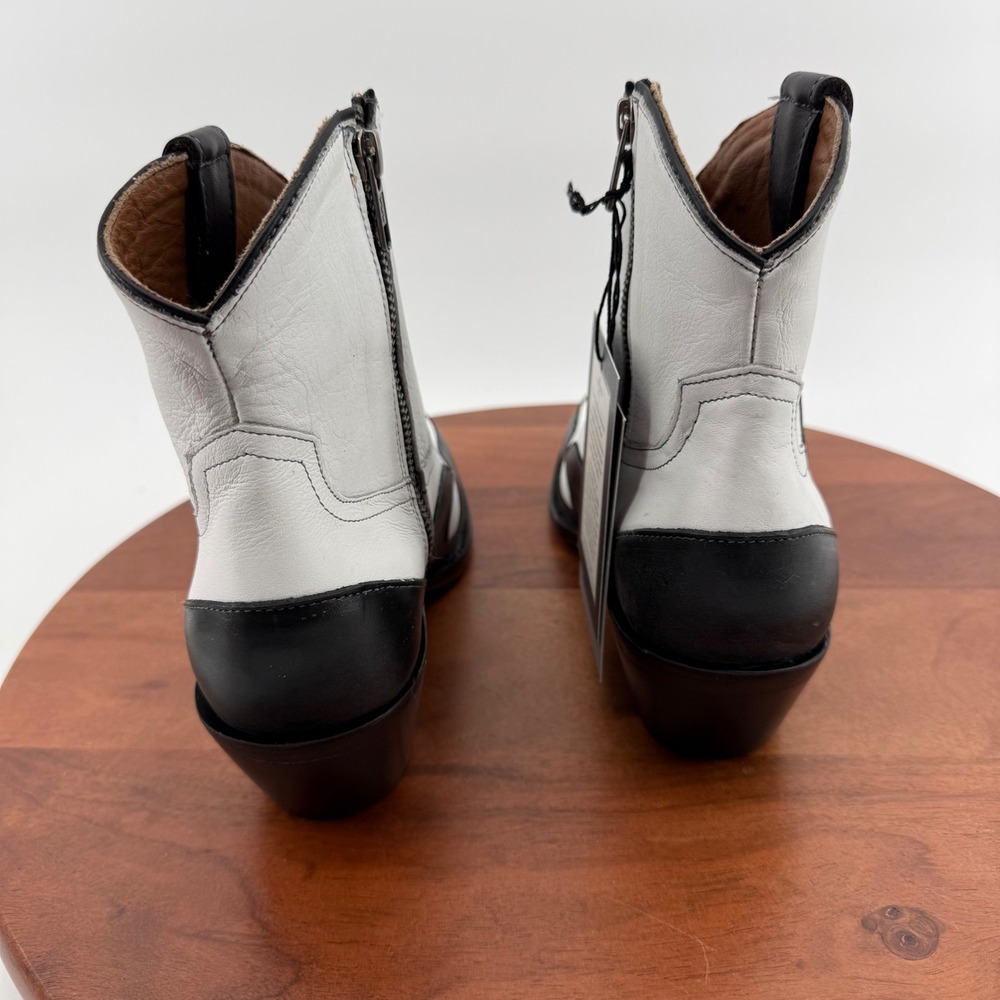 Lucchese M6077 Black White Leather Flame Overlay Side Zip Western Ankle Boots 9B - Picture 3 of 14